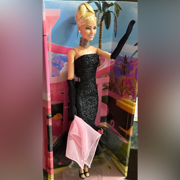 💎 BARBIE THE MOVIE DOLL COLLECTION LOT OF 3 ICONIC DRESS MARGOT ROBBIE 👛💅🏻🎀 - Picture 6 of 11